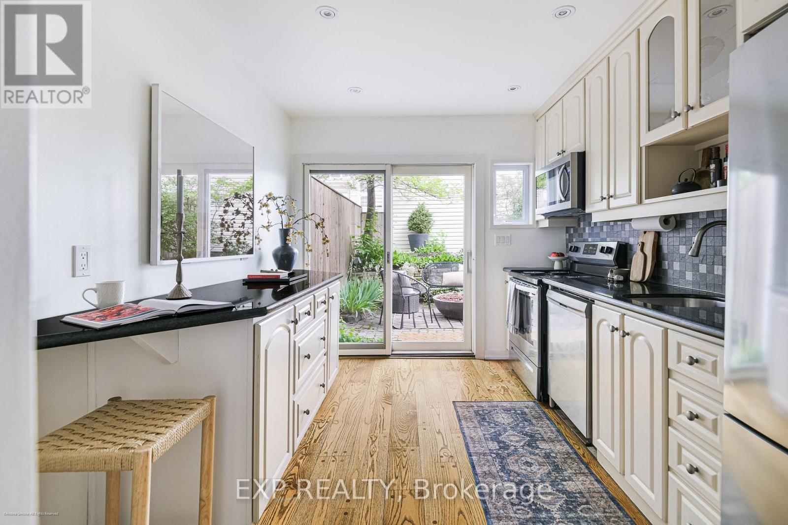 29 Belmont Street, Toronto, Ontario  M5R 1P9 - Photo 16 - C13636978