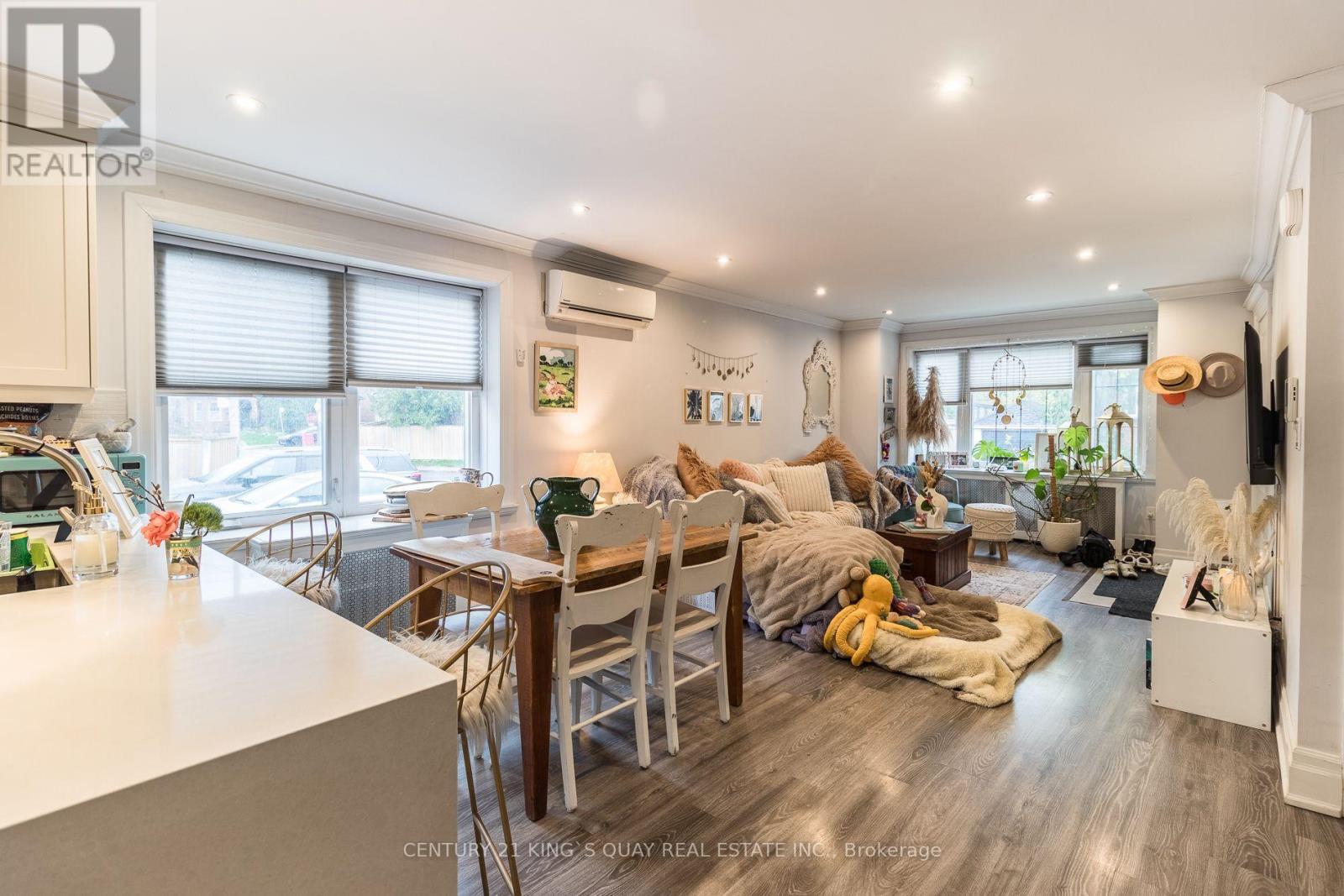 301 Cleveland Street, Toronto, Ontario M4S 2W7 - Photo 5 - C13637024