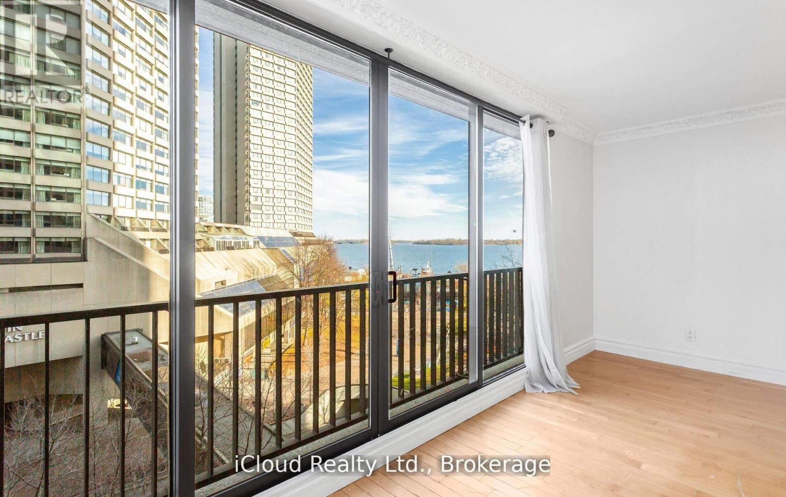 837 - 33 Harbour Square, Toronto, Ontario  M5J 2G2 - Photo 13 - C13637090