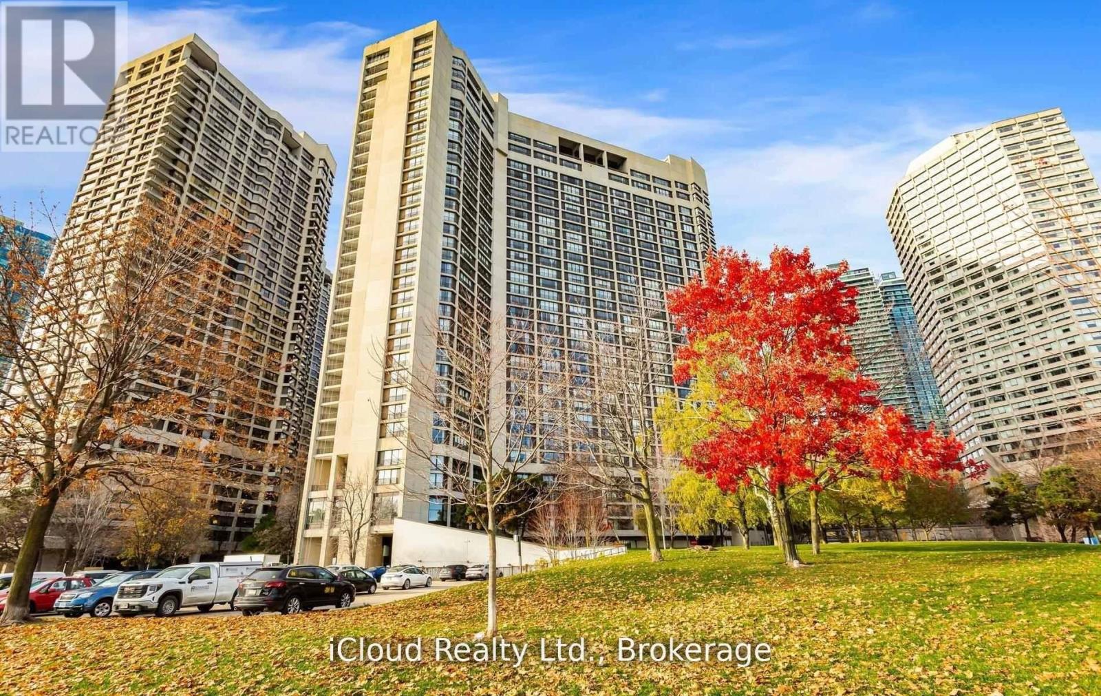 837 - 33 Harbour Square, Toronto, Ontario  M5J 2G2 - Photo 2 - C13637090