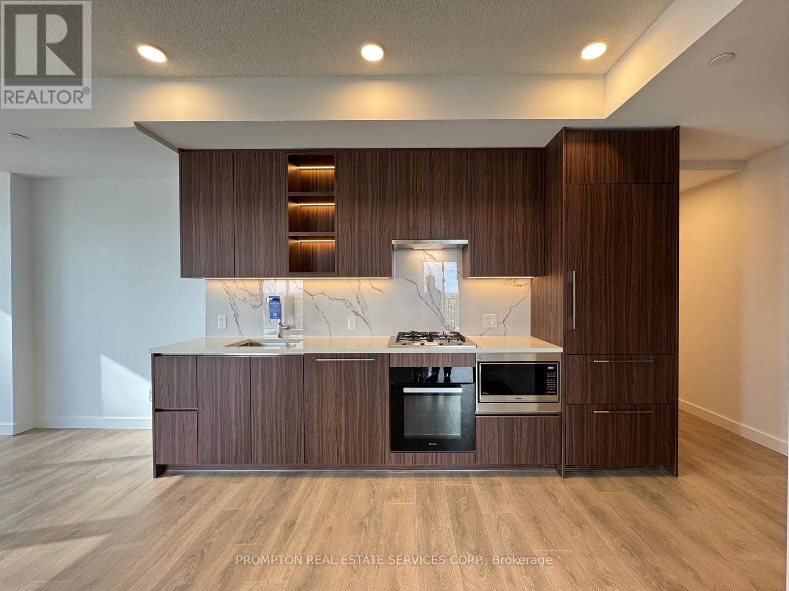 1611 - 68 Esther Shiner Boulevard, Toronto, Ontario  M2K 0J6 - Photo 2 - C13637122
