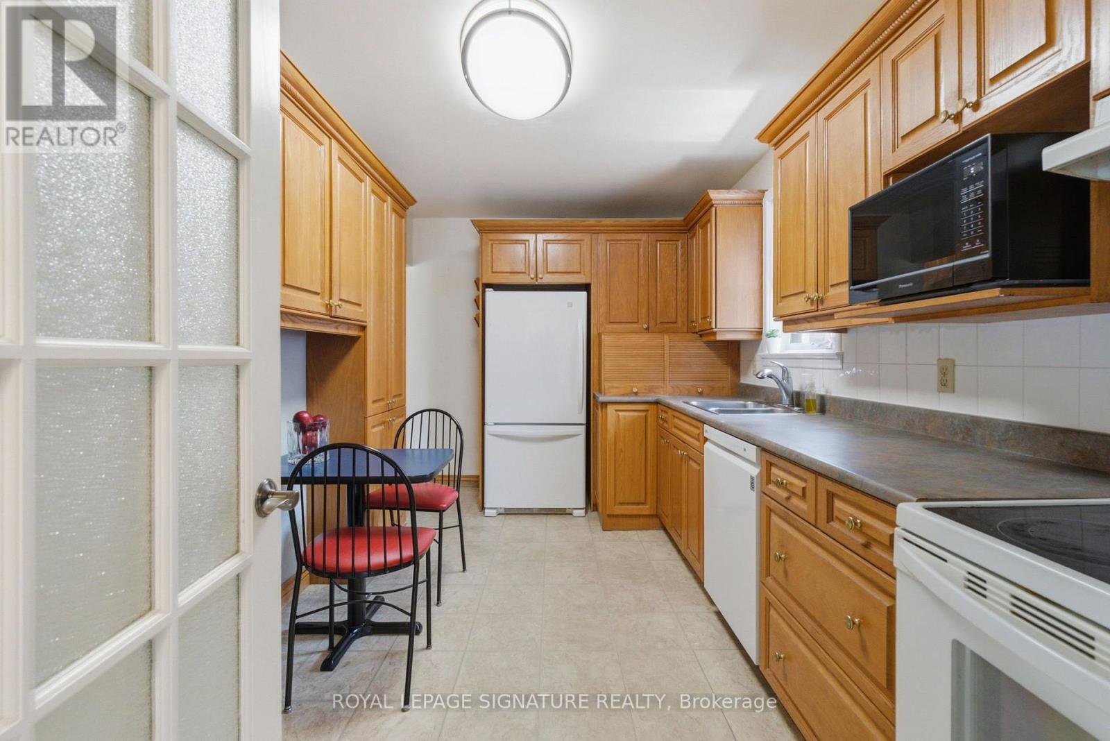 29 Chandler Drive, Toronto, Ontario  M1G 1Z1 - Photo 11 - E13637032