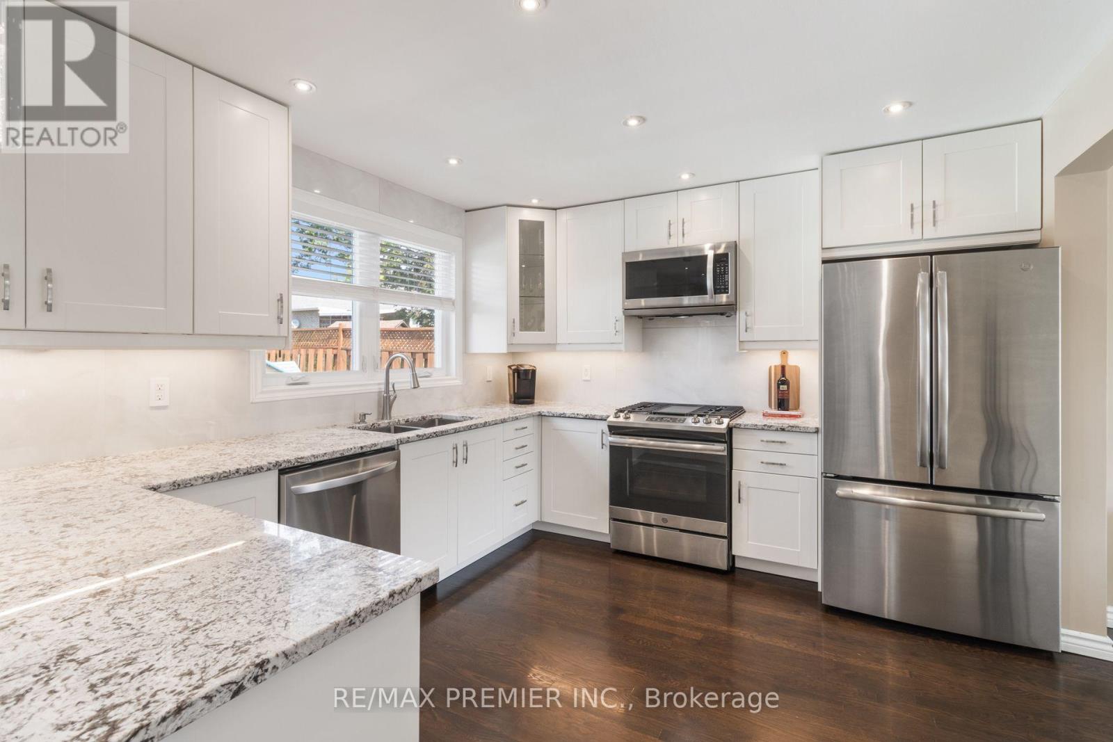 426 Maple Grove Avenue, Bradford West Gwillimbury, Ontario  L3Z 2V4 - Photo 10 - N13636968