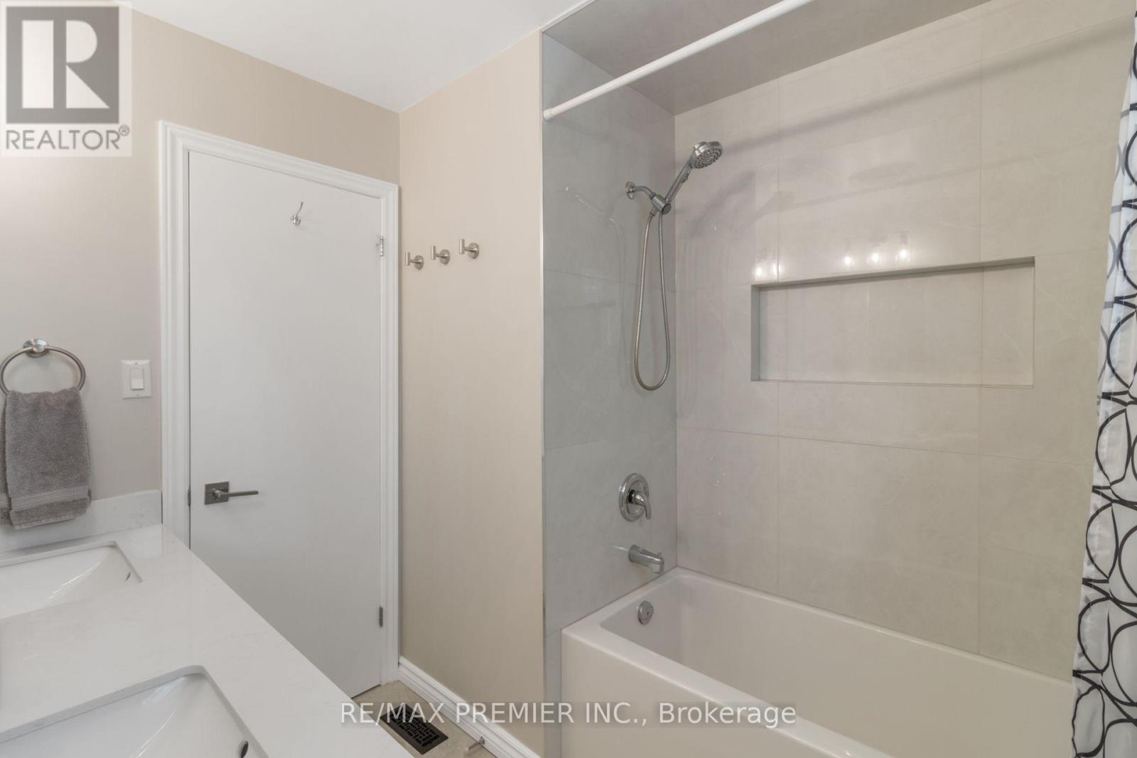 426 Maple Grove Avenue, Bradford West Gwillimbury, Ontario  L3Z 2V4 - Photo 25 - N13636968