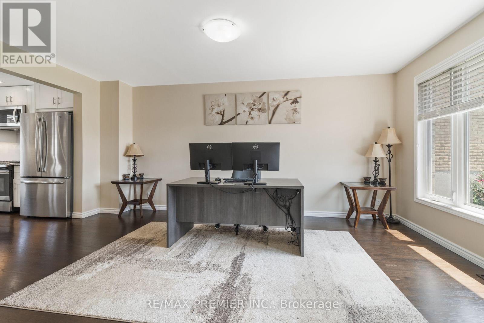 426 Maple Grove Avenue, Bradford West Gwillimbury, Ontario  L3Z 2V4 - Photo 5 - N13636968