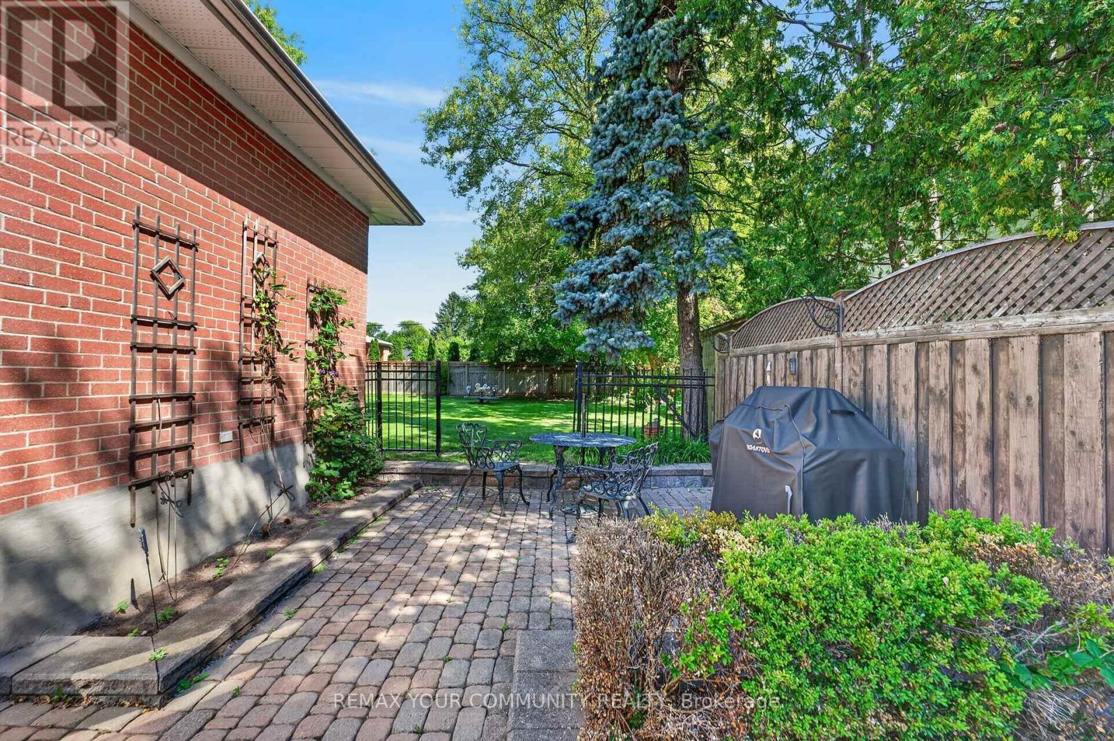 154 Hollingsworth Drive, King, Ontario  L7B 1G8 - Photo 29 - N13636992