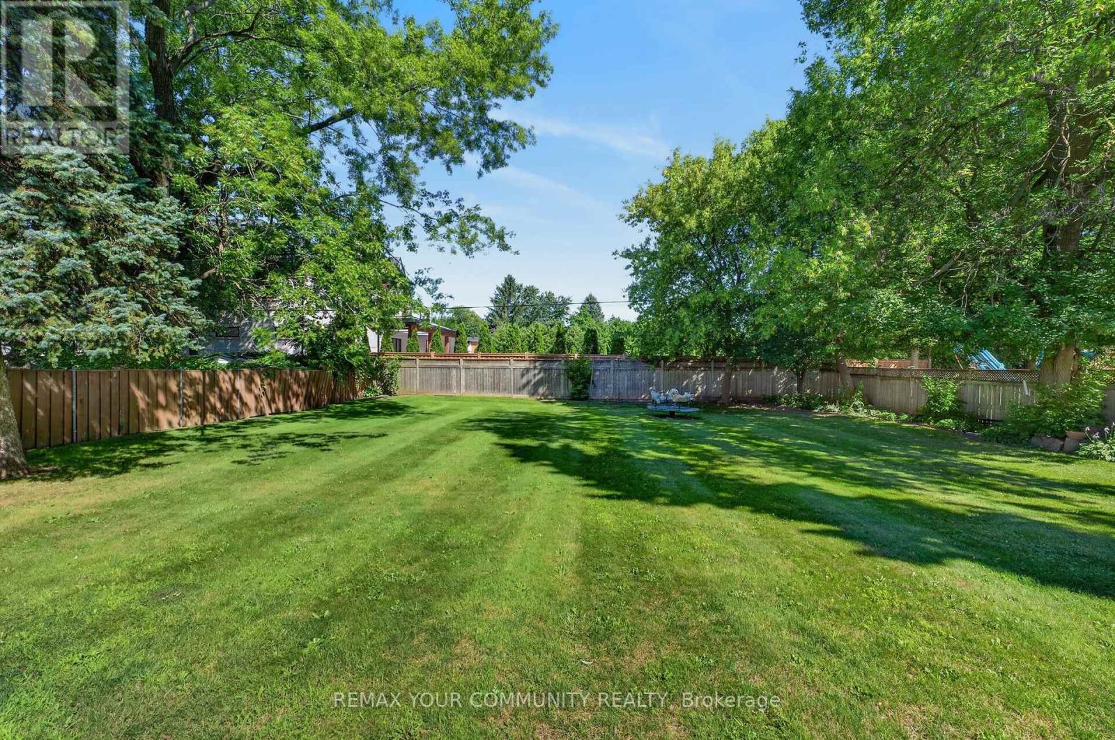 154 Hollingsworth Drive, King, Ontario  L7B 1G8 - Photo 33 - N13636992