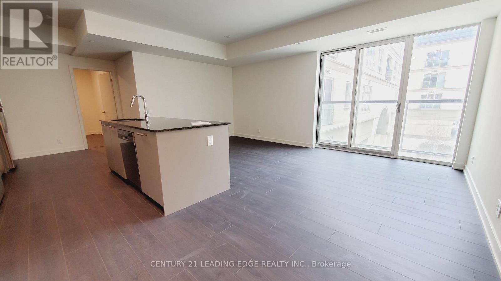 216 - 101 Cathedral High St Street, Markham, Ontario  L6C 0P1 - Photo 3 - N13637006
