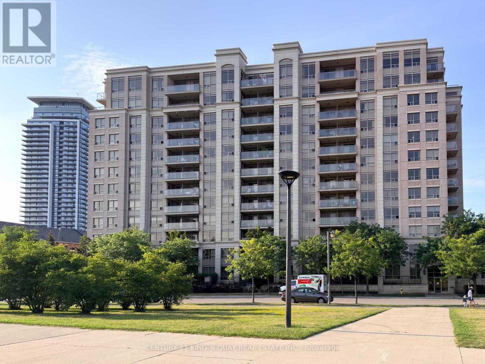 UPH 10 - 37 GALLERIA PARKWAY, Markham, Ontario