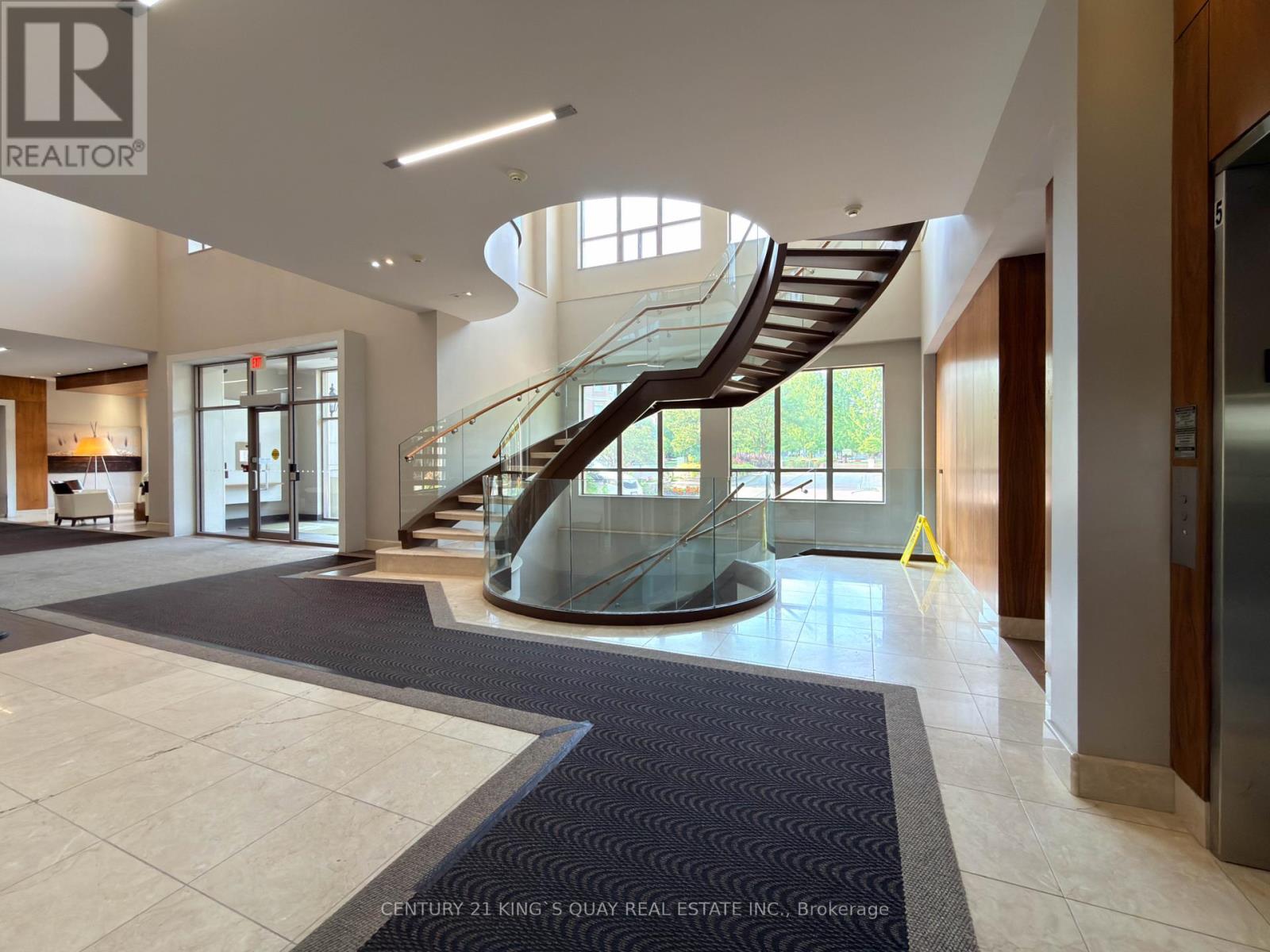 Uph 10 - 37 Galleria Parkway, Markham, Ontario  L3T 0A5 - Photo 2 - N13637092