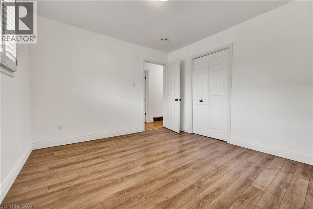 514 Fallingbrook Drive Unit# Upper, Waterloo, Ontario  N2L 4N3 - Photo 9 - 40853316
