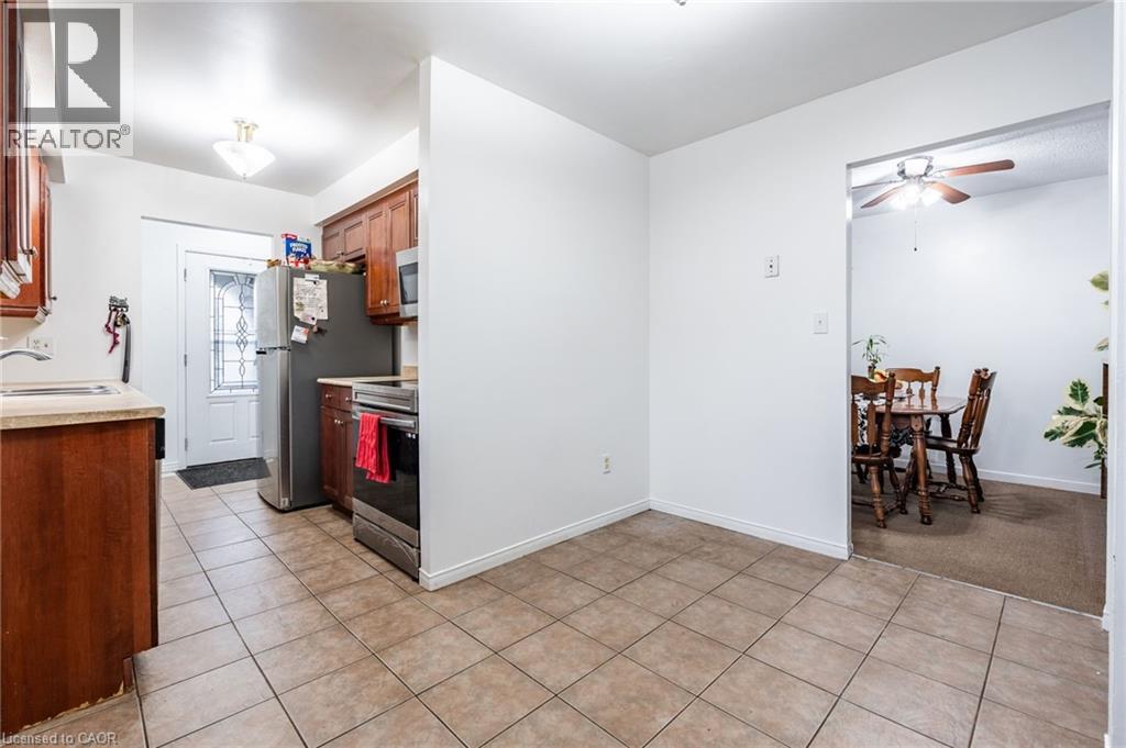 97 Guildwood Drive, Hamilton, Ontario  L9C 6S3 - Photo 17 - 40853313
