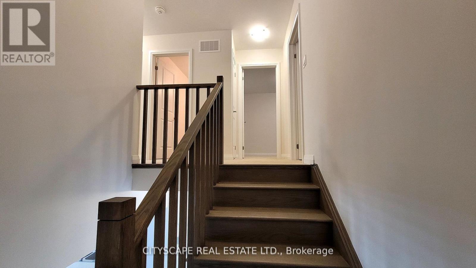 206 Rosanne Circle, Wasaga Beach, Ontario L9Z 0N3 - Photo 11 - S13637082