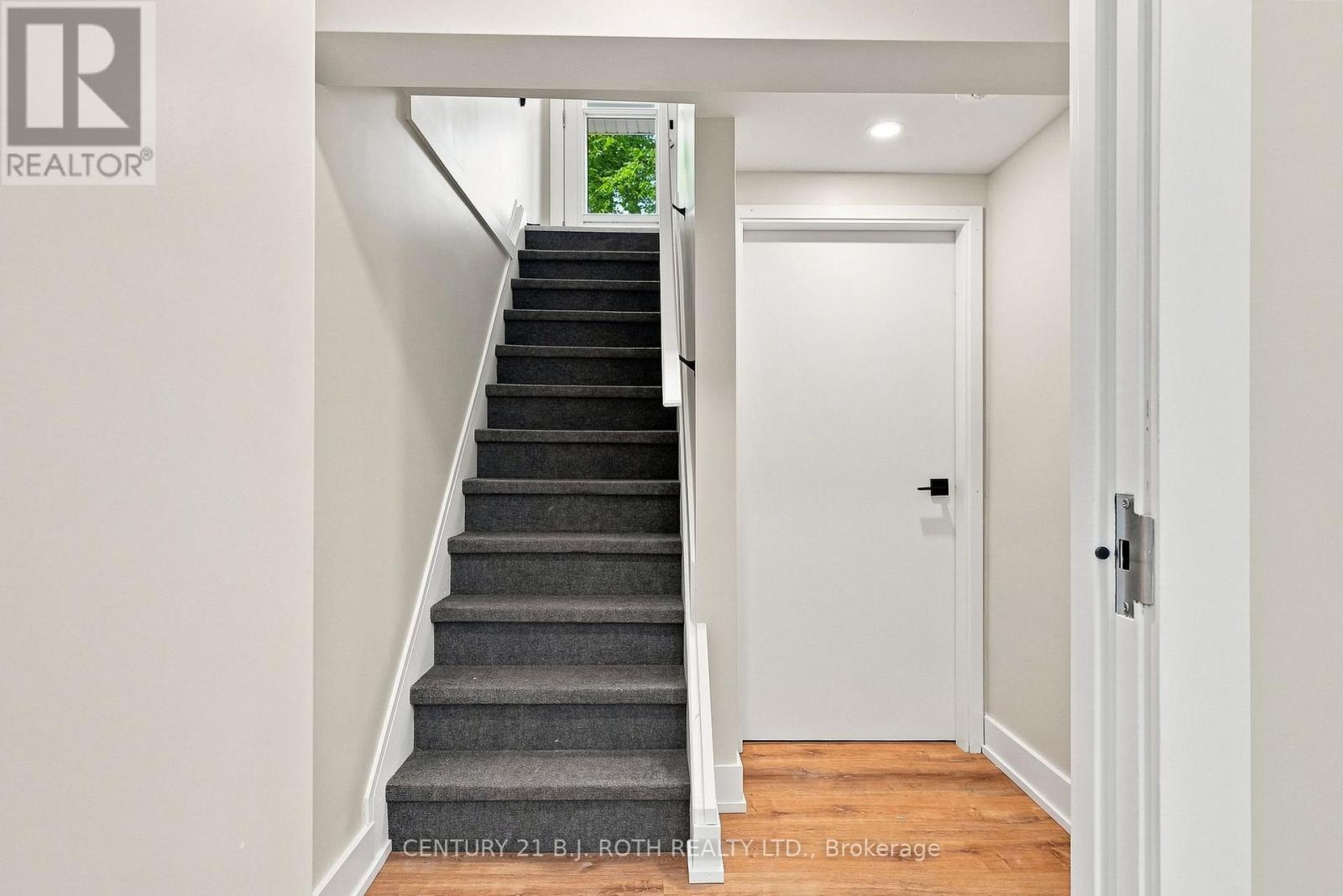 12 Bothwell Crescent, Barrie, Ontario L4M 2S6 - Photo 22 - S13637100