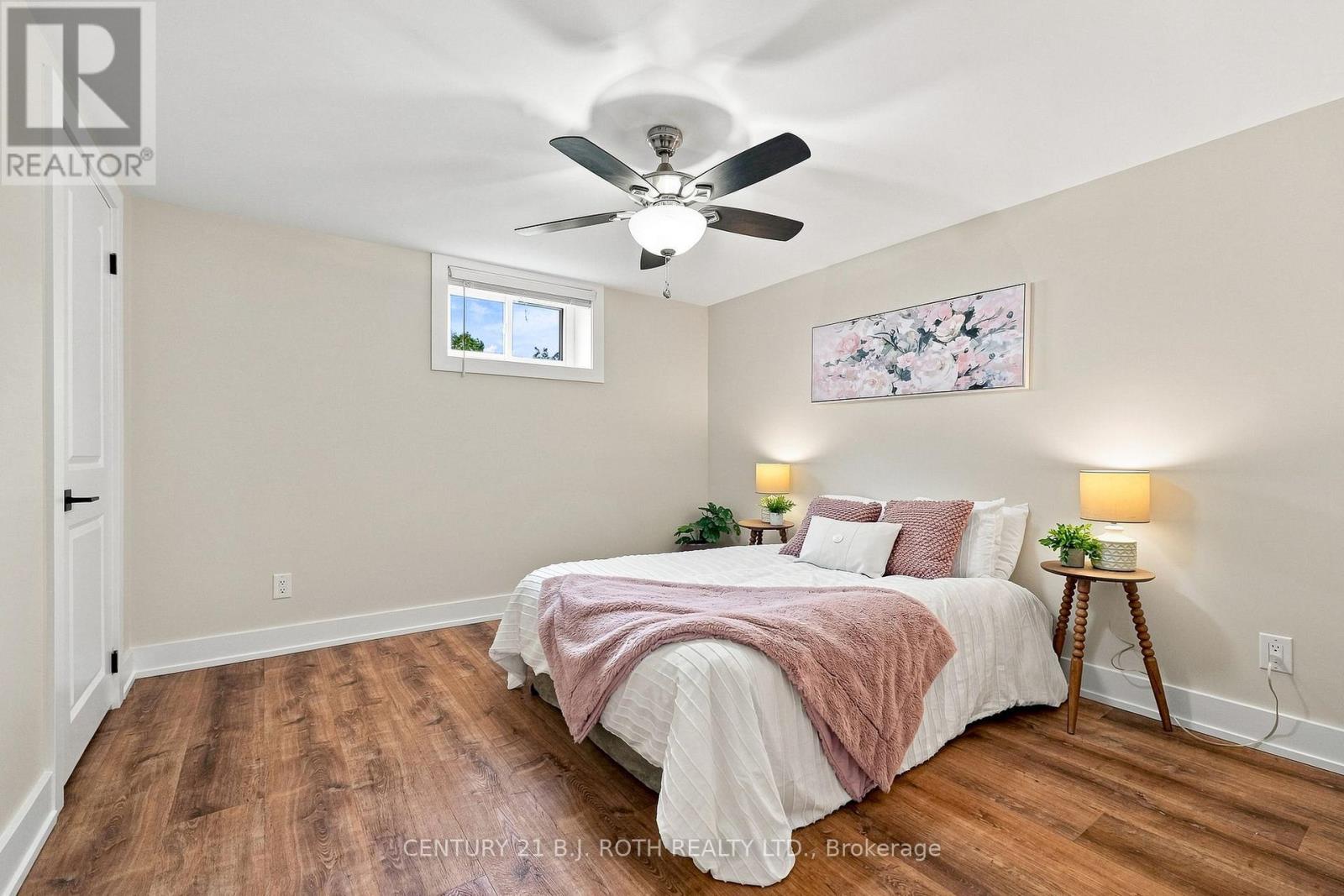 12 Bothwell Crescent, Barrie, Ontario L4M 2S6 - Photo 27 - S13637100