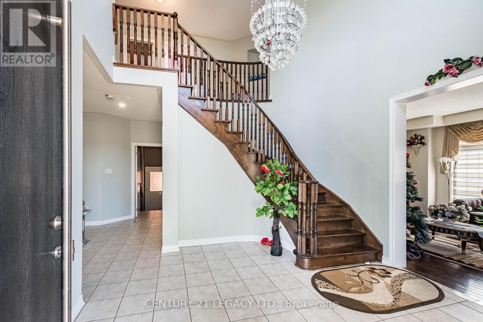 11 Drummondville Drive, Brampton, Ontario  L6P 3M6 - Photo 6 - W13618940