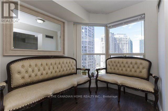 1906 - 335 Webb Drive, Mississauga, Ontario  L5B 4A1 - Photo 11 - W13636970