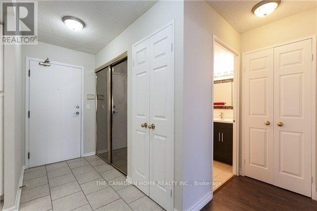 1906 - 335 Webb Drive, Mississauga, Ontario  L5B 4A1 - Photo 4 - W13636970