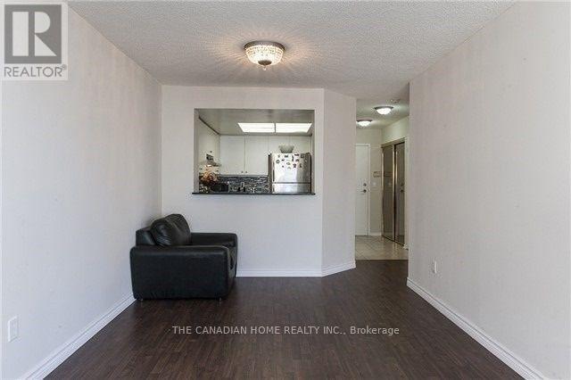 1906 - 335 Webb Drive, Mississauga, Ontario  L5B 4A1 - Photo 6 - W13636970