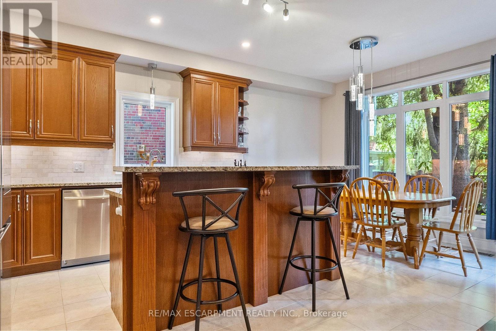 85 Park Street W, Mississauga, Ontario  L5H 1L2 - Photo 10 - W13637066