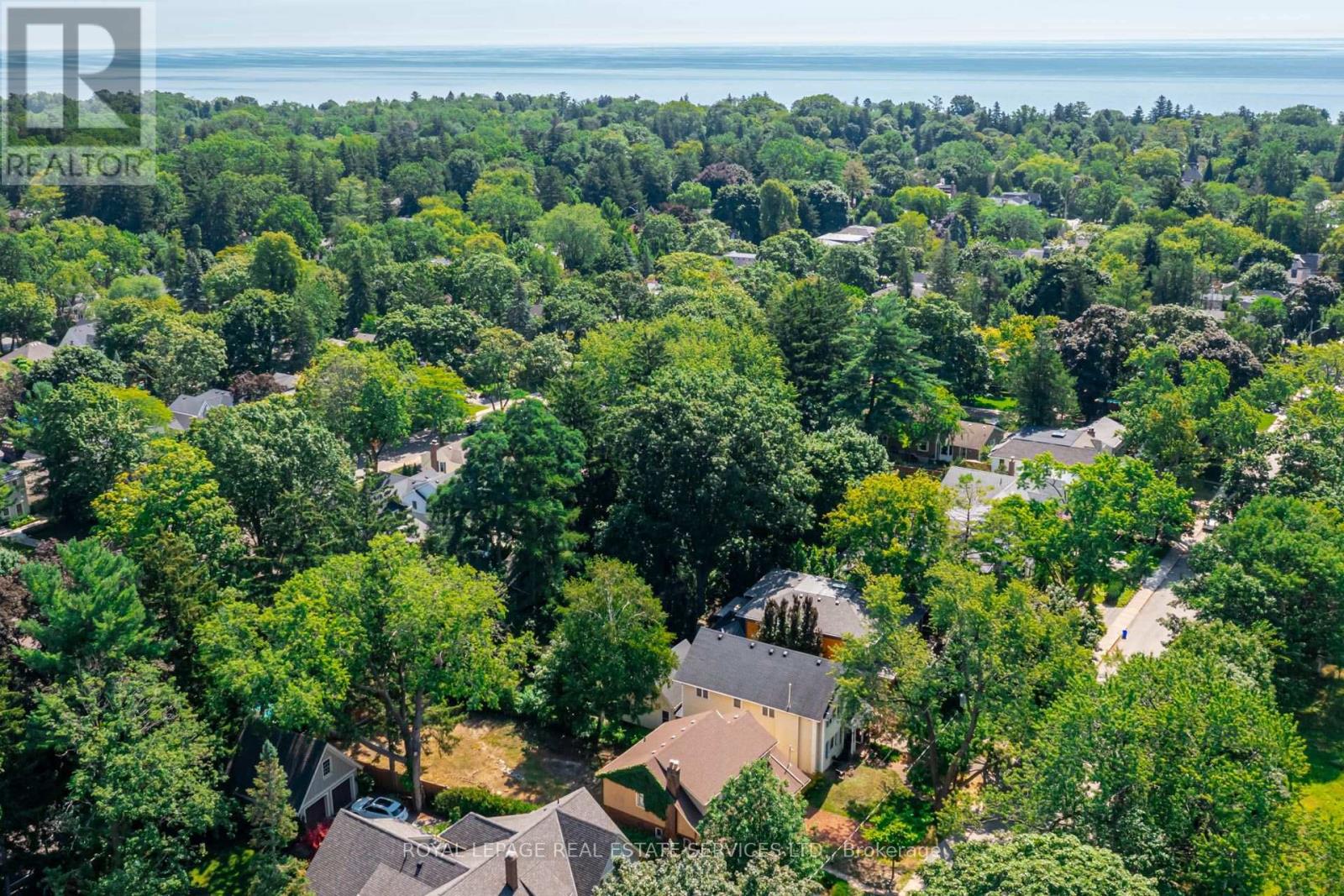235 Douglas Avenue, Oakville, Ontario  L6J 3S2 - Photo 13 - W13637112