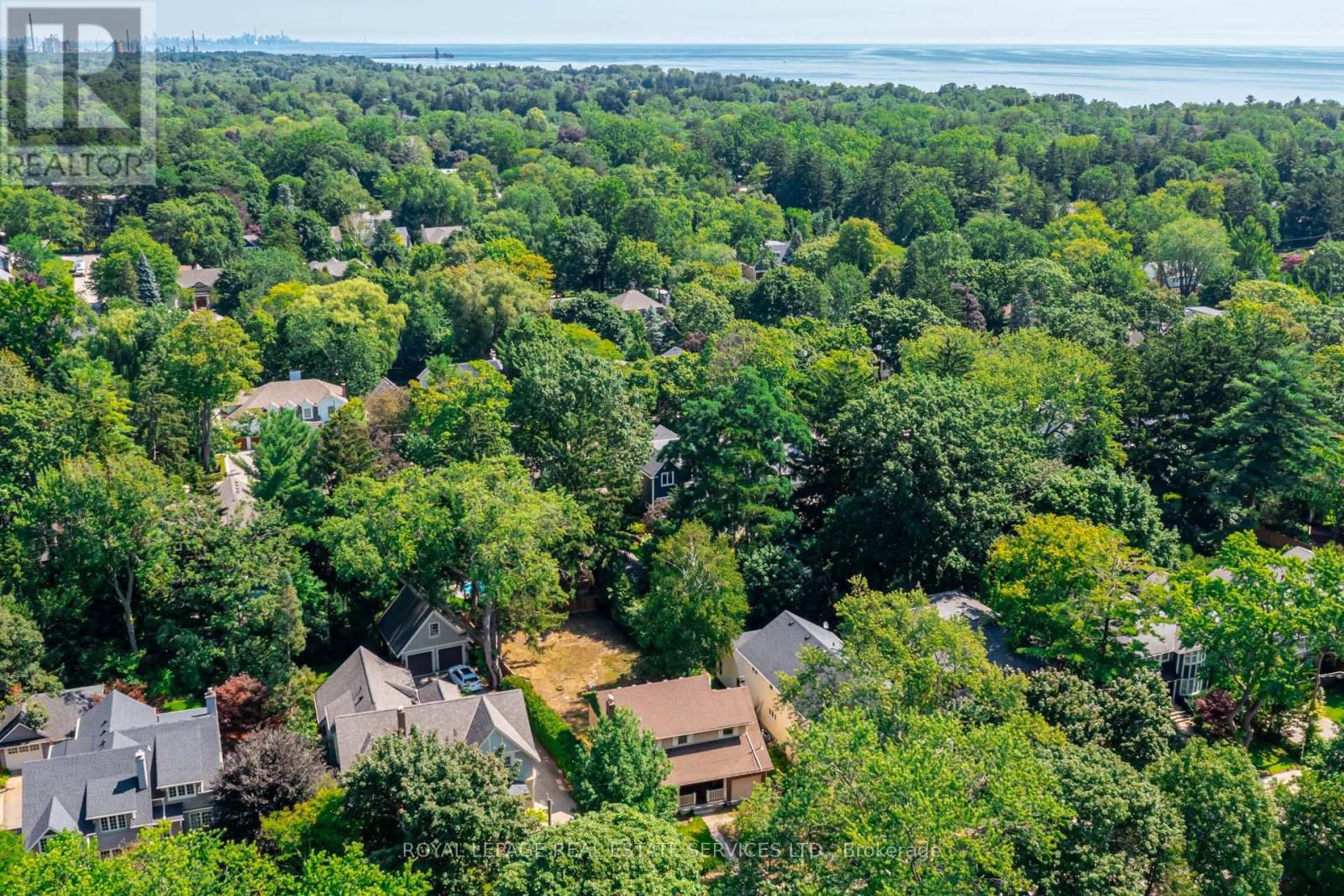 235 Douglas Avenue, Oakville, Ontario  L6J 3S2 - Photo 14 - W13637112