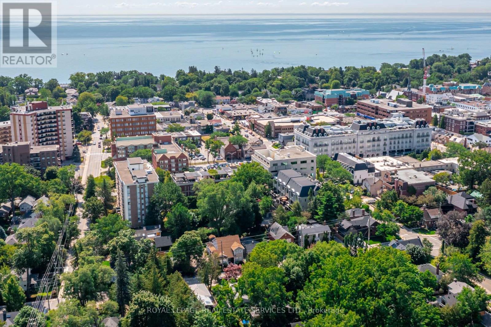 235 Douglas Avenue, Oakville, Ontario  L6J 3S2 - Photo 21 - W13637112