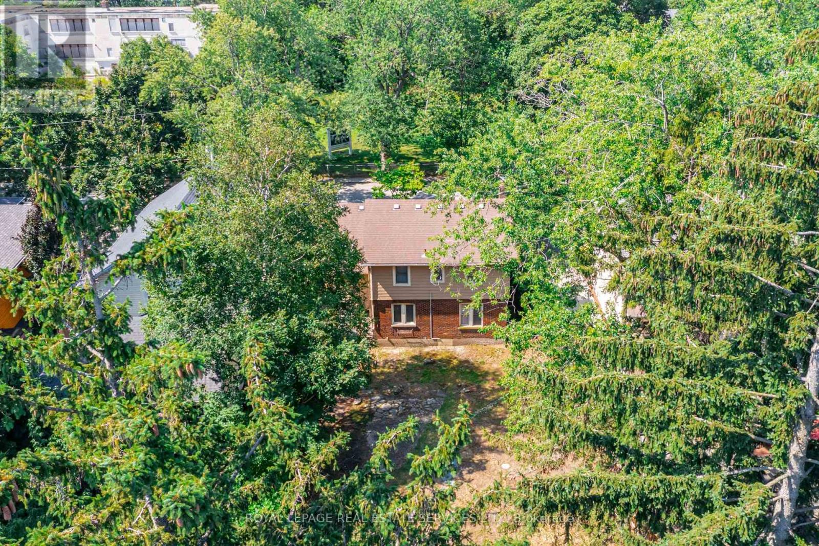 235 Douglas Avenue, Oakville, Ontario  L6J 3S2 - Photo 9 - W13637112