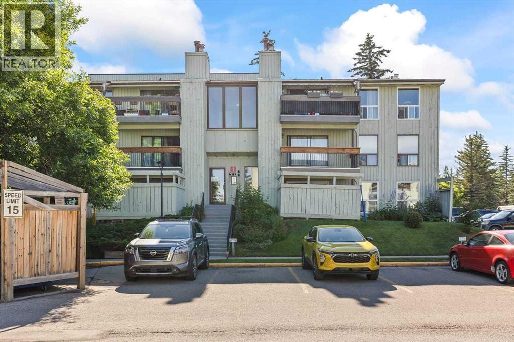 123, 10120 Brookpark Boulevard SW, Calgary, Alberta