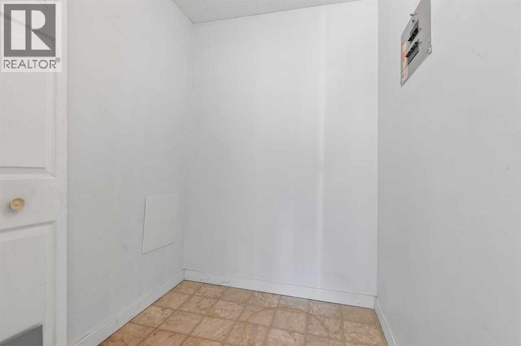 123, 10120 Brookpark Boulevard SW, Calgary, Alberta  T2W 3G3 - Photo 23 - A2325982