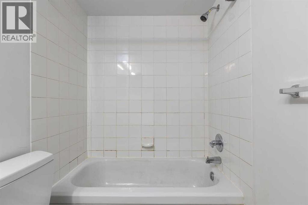 123, 10120 Brookpark Boulevard SW, Calgary, Alberta  T2W 3G3 - Photo 20 - A2325982