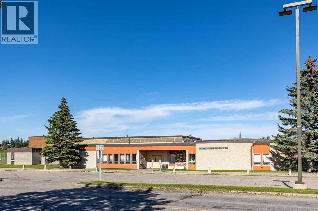 123, 10120 Brookpark Boulevard SW, Calgary, Alberta  T2W 3G3 - Photo 34 - A2325982