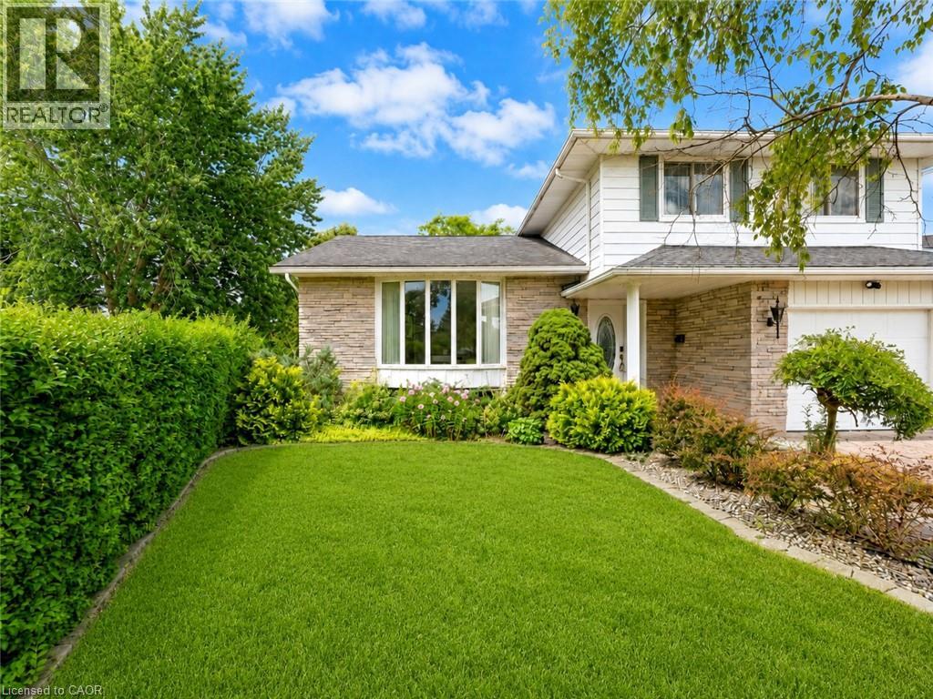 46 Lombardy Court, Kitchener, Ontario  N2M 1W7 - Photo 2 - 40848947