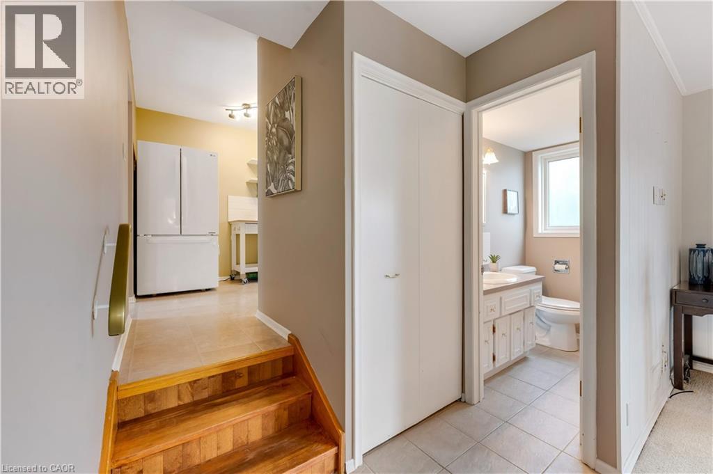 46 Lombardy Court, Kitchener, Ontario  N2M 1W7 - Photo 16 - 40848947