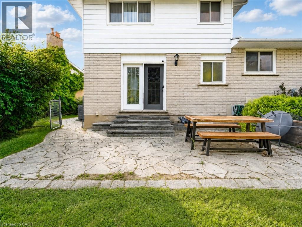 46 Lombardy Court, Kitchener, Ontario  N2M 1W7 - Photo 38 - 40848947