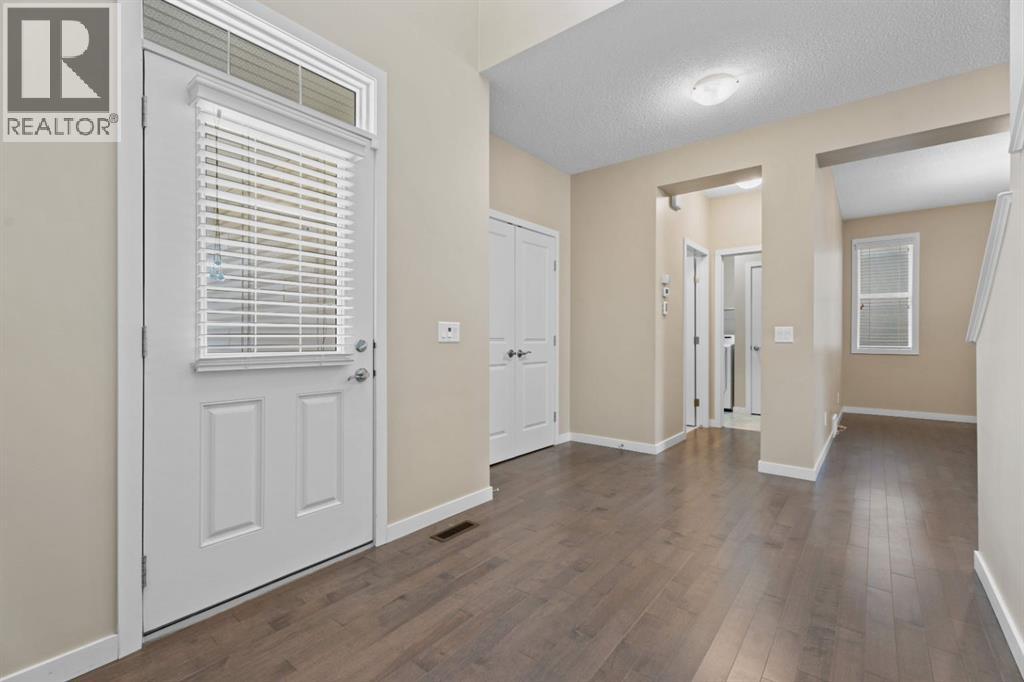 30 Redstone Parade NE, Calgary, Alberta  T3N 0J7 - Photo 8 - A2331604