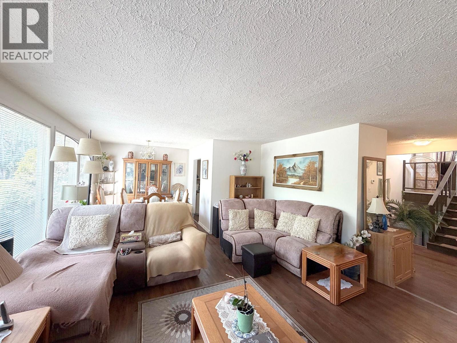 1252 Kenora Road, Kamloops, British Columbia  V2B 3X7 - Photo 8 - 10396210