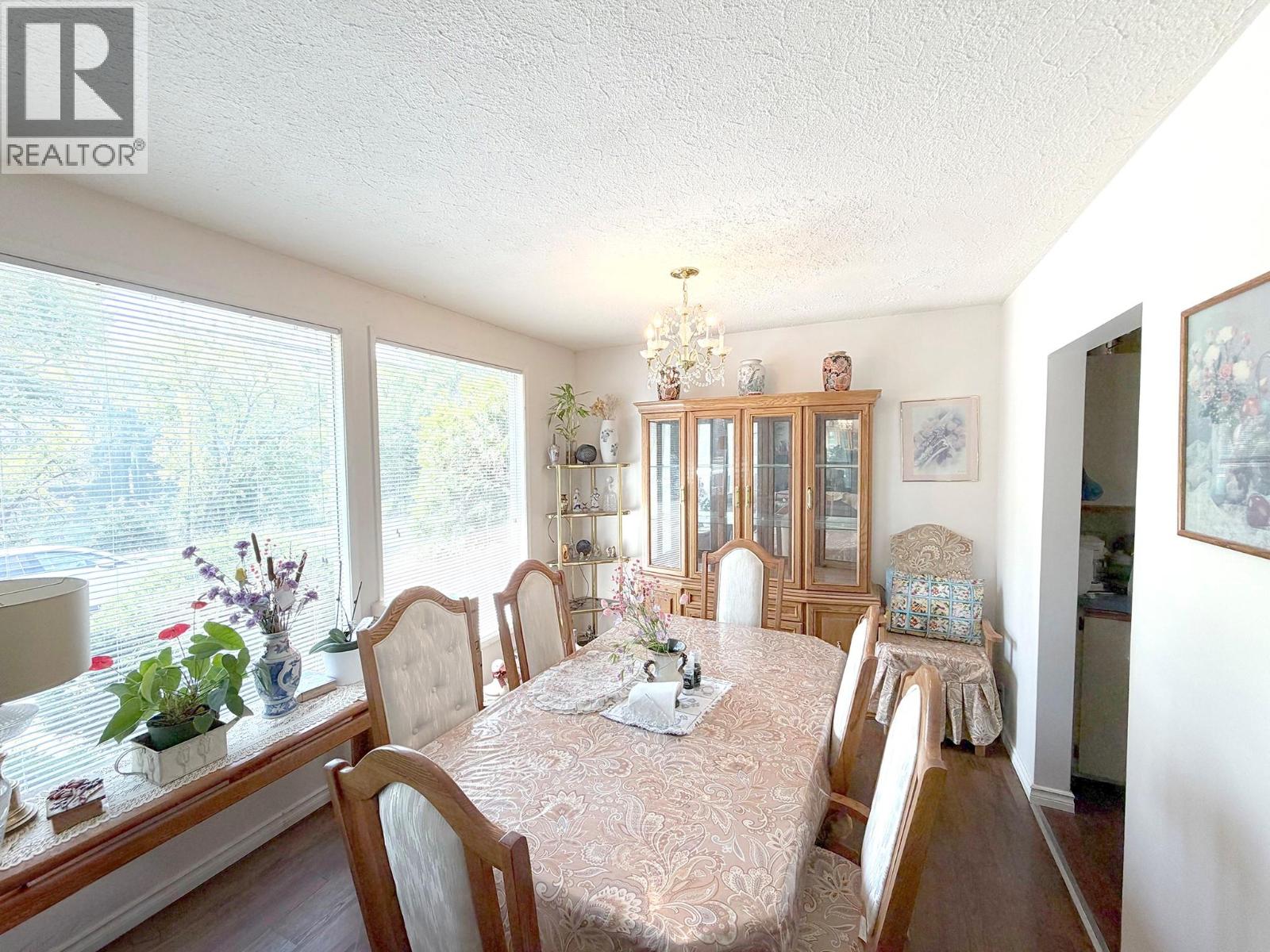 1252 Kenora Road, Kamloops, British Columbia  V2B 3X7 - Photo 9 - 10396210