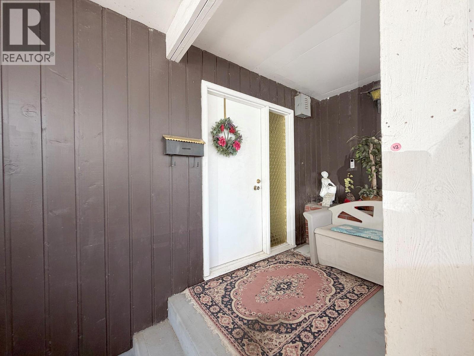 1252 Kenora Road, Kamloops, British Columbia  V2B 3X7 - Photo 3 - 10396210