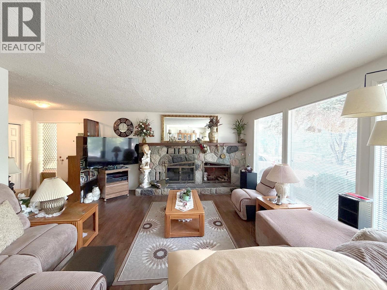 1252 Kenora Road, Kamloops, British Columbia  V2B 3X7 - Photo 7 - 10396210