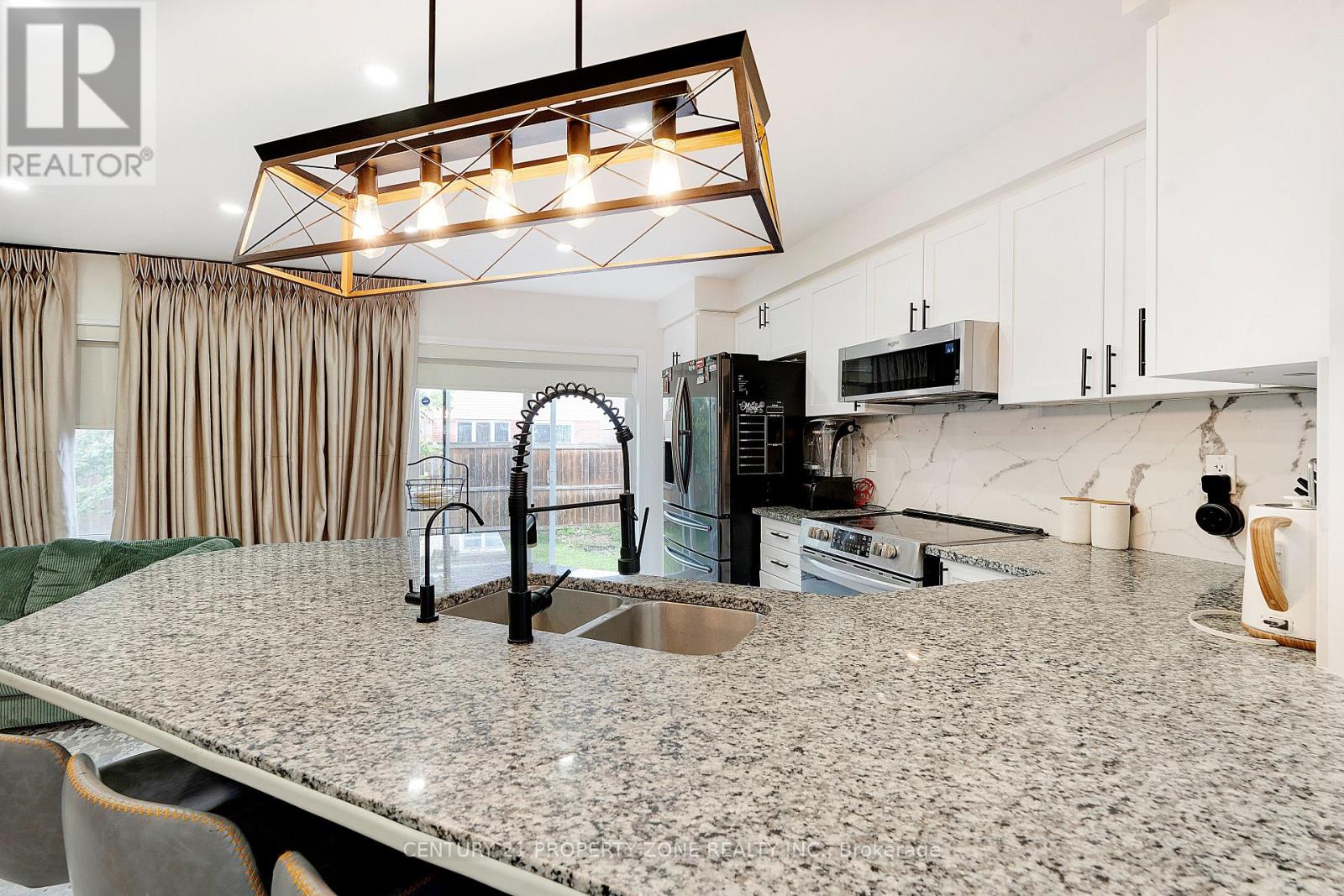 254 Waterbrook Lane, Kitchener, Ontario  N2P 0H7 - Photo 15 - X13637038