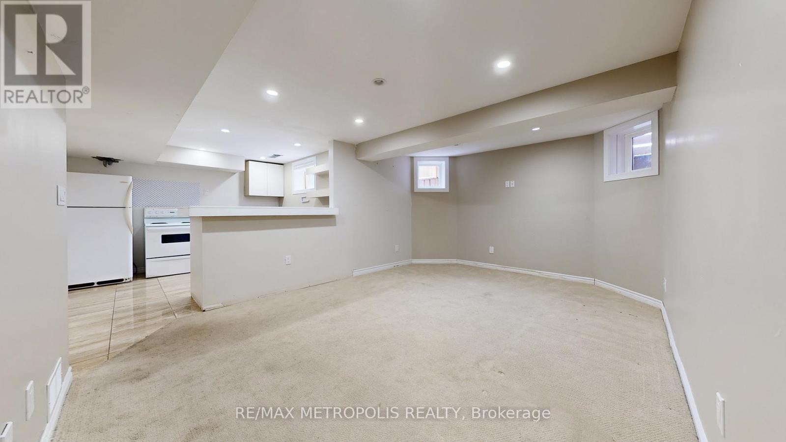 183 Valmont Court, Hamilton, Ontario  L9G 5A1 - Photo 31 - X13637070