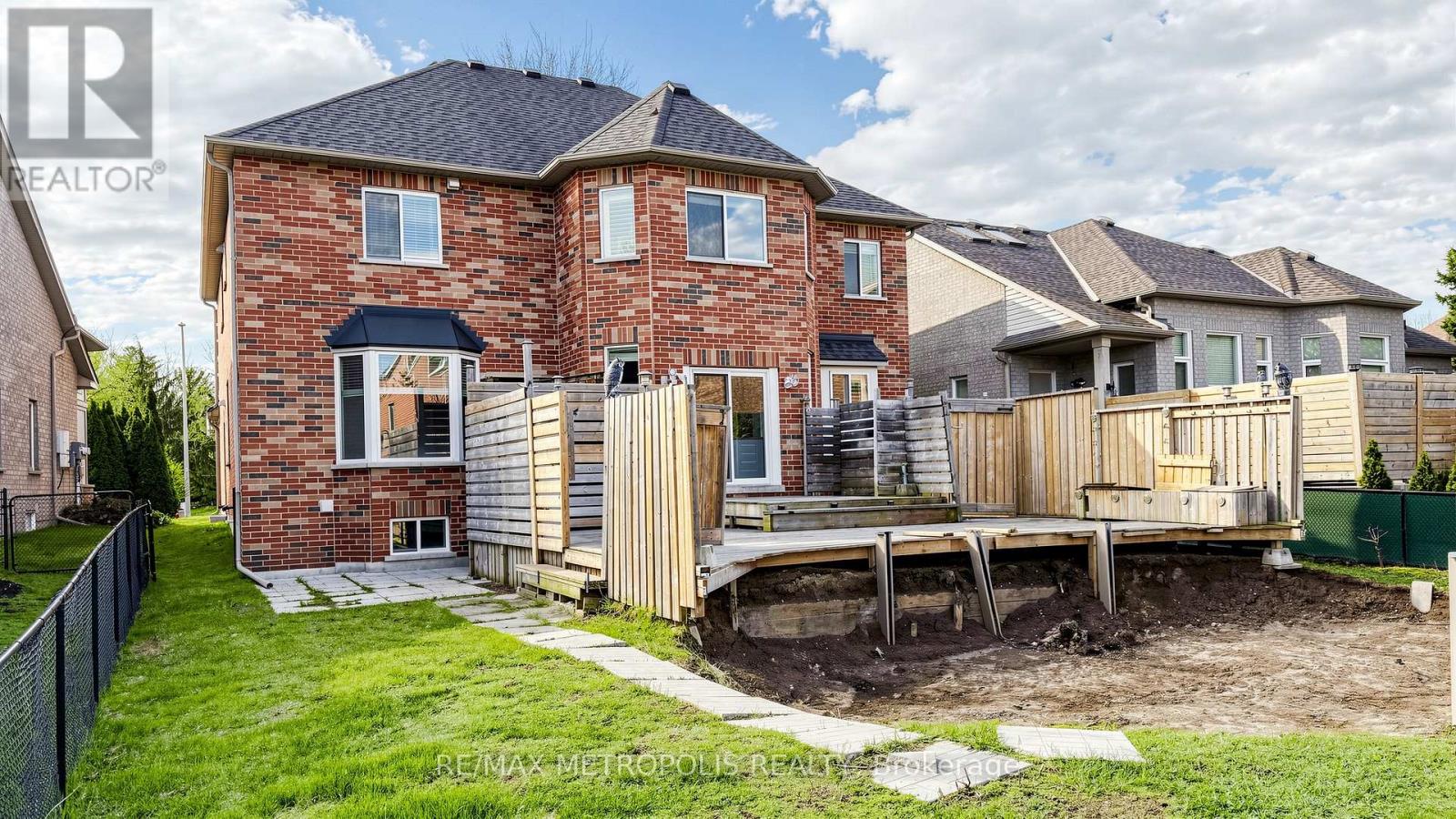 183 Valmont Court, Hamilton, Ontario  L9G 5A1 - Photo 41 - X13637070