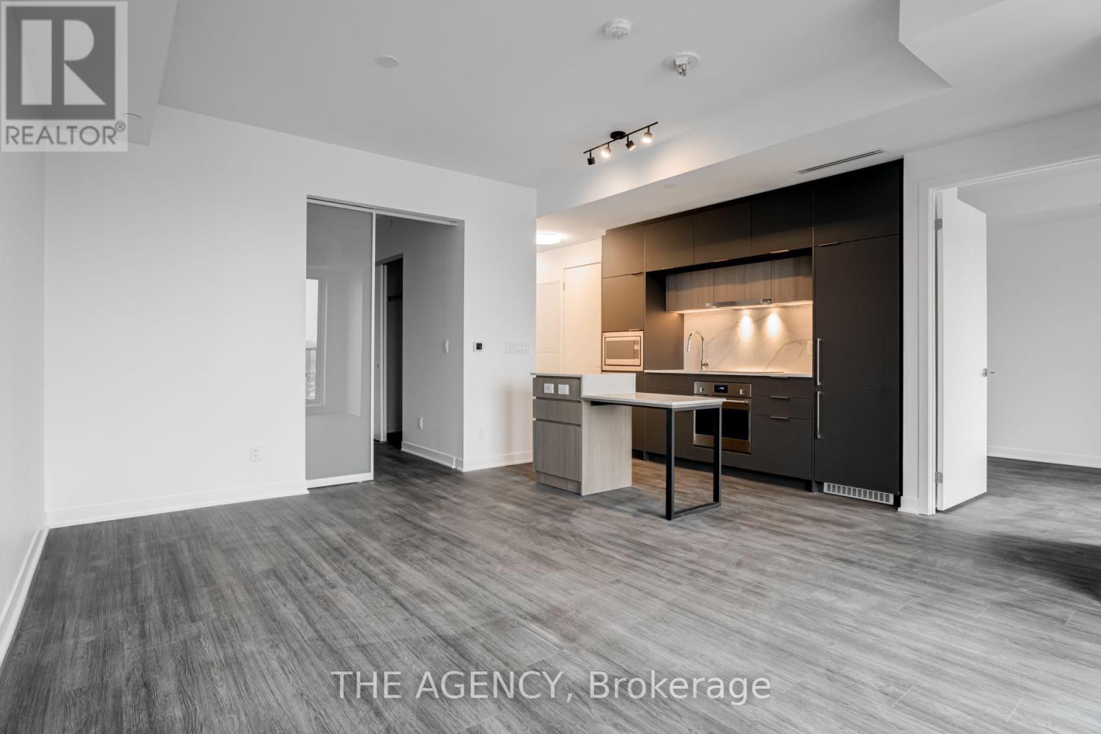 1204 - 185 Alberta Avenue, Toronto, Ontario M6C 1C5 - Photo 2 - C13636872