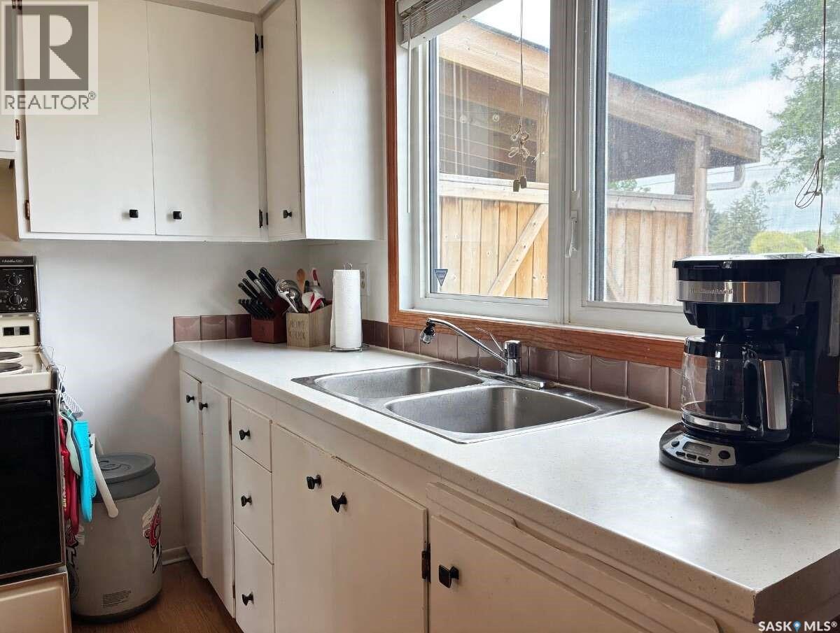 4324 3rd Avenue N, Regina, Saskatchewan  S4R 0X2 - Photo 6 - SK044515