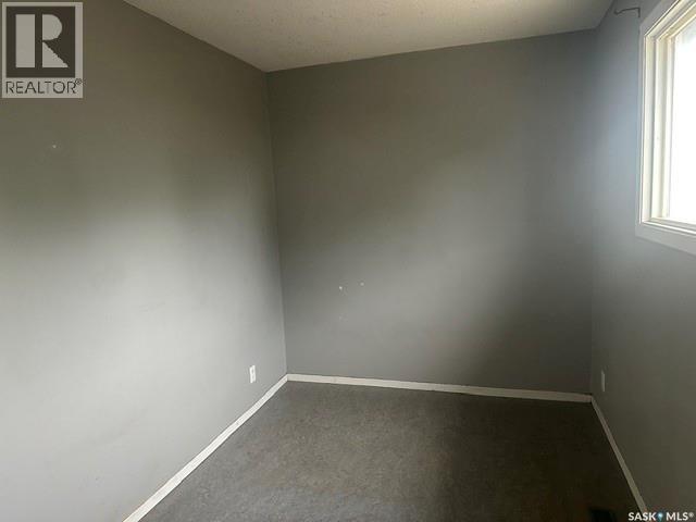 724 Eastview Avenue, Regina, Saskatchewan  S4N 0A2 - Photo 7 - SK044406