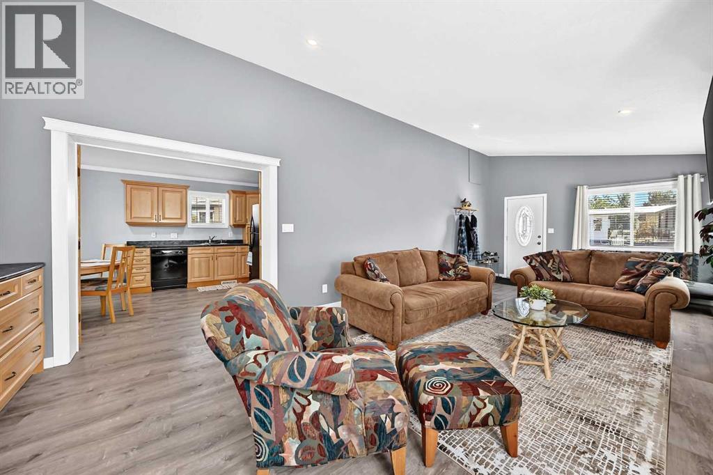 3049, 35468 Range Road 30,, Rural Red Deer County, Alberta  T4G 0M3 - Photo 4 - A2321039