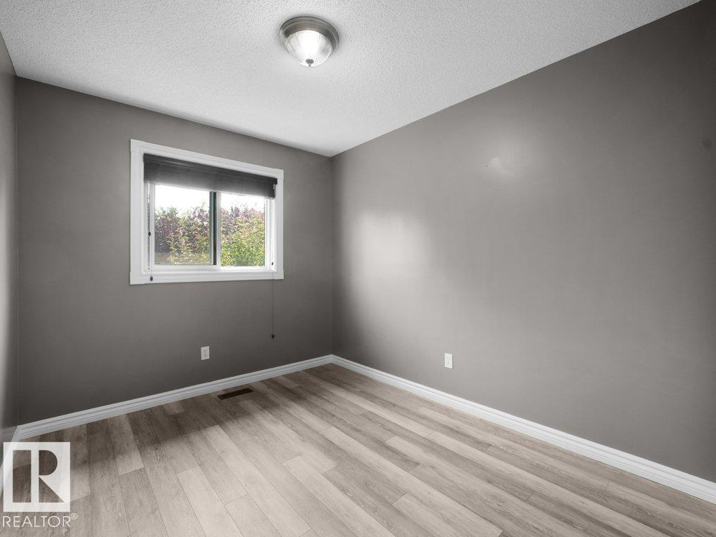 330 Pearson Cr NW, Edmonton, Alberta  T5T 5Y6 - Photo 30 - E4502071
