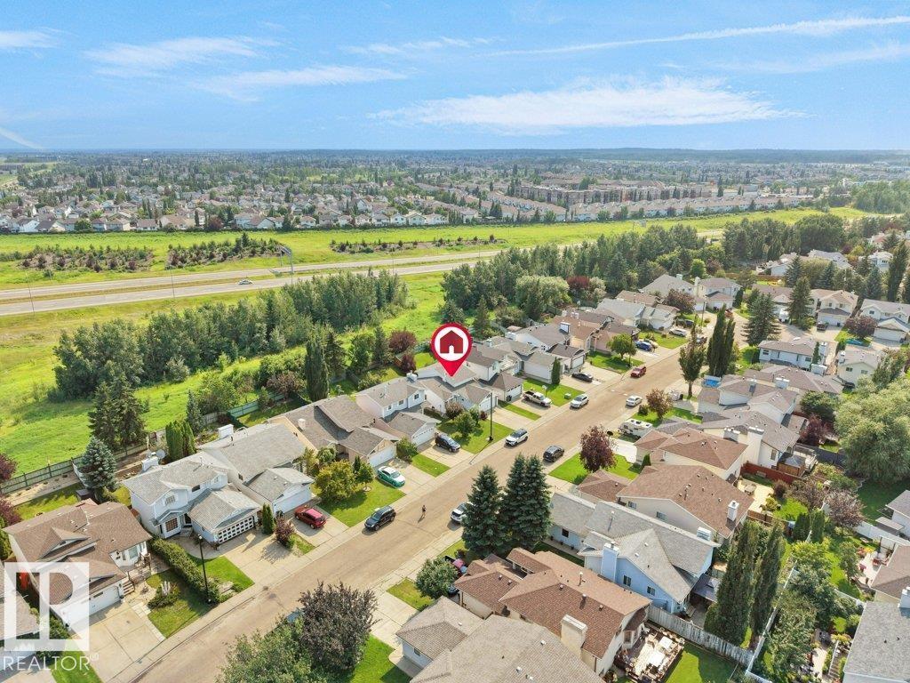 330 Pearson Cr NW, Edmonton, Alberta  T5T 5Y6 - Photo 5 - E4502071