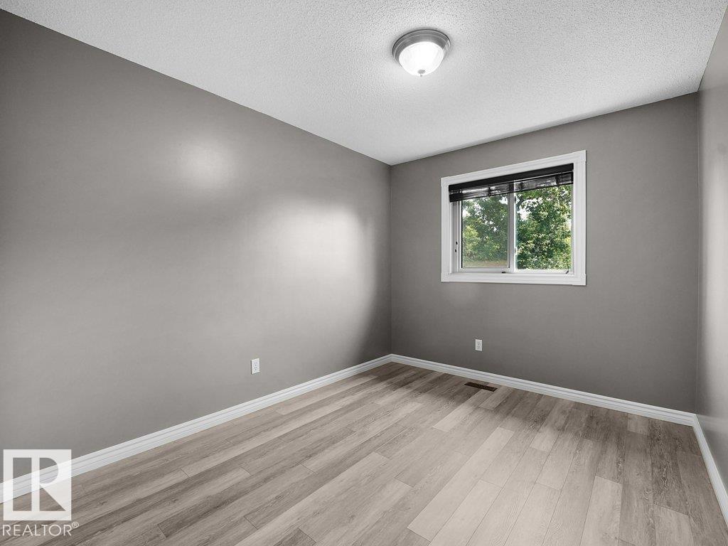 330 Pearson Cr NW, Edmonton, Alberta  T5T 5Y6 - Photo 32 - E4502071